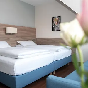 https://hotel-kastanienhof.com-bavaria.com