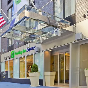 https://holiday-inn-express-wall-street.us-newyorkcity.com